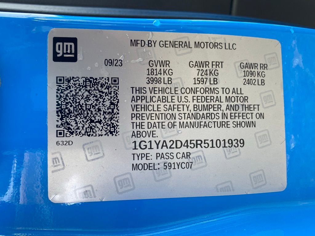 Used 2024 Chevrolet Corvette Stingray Coupe w/ 1LT image 20