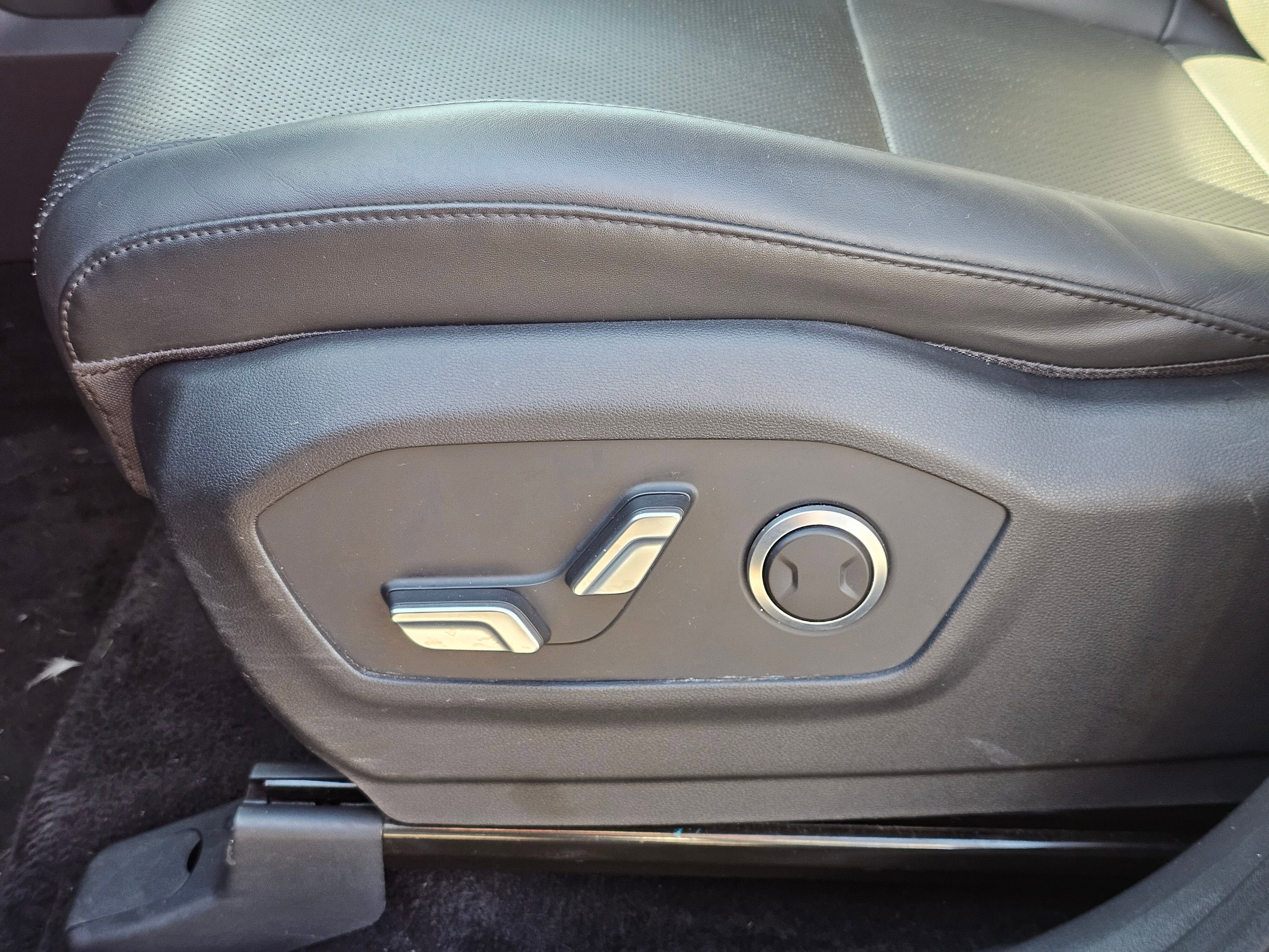 Used 2024 Hyundai Santa Fe SEL image 24