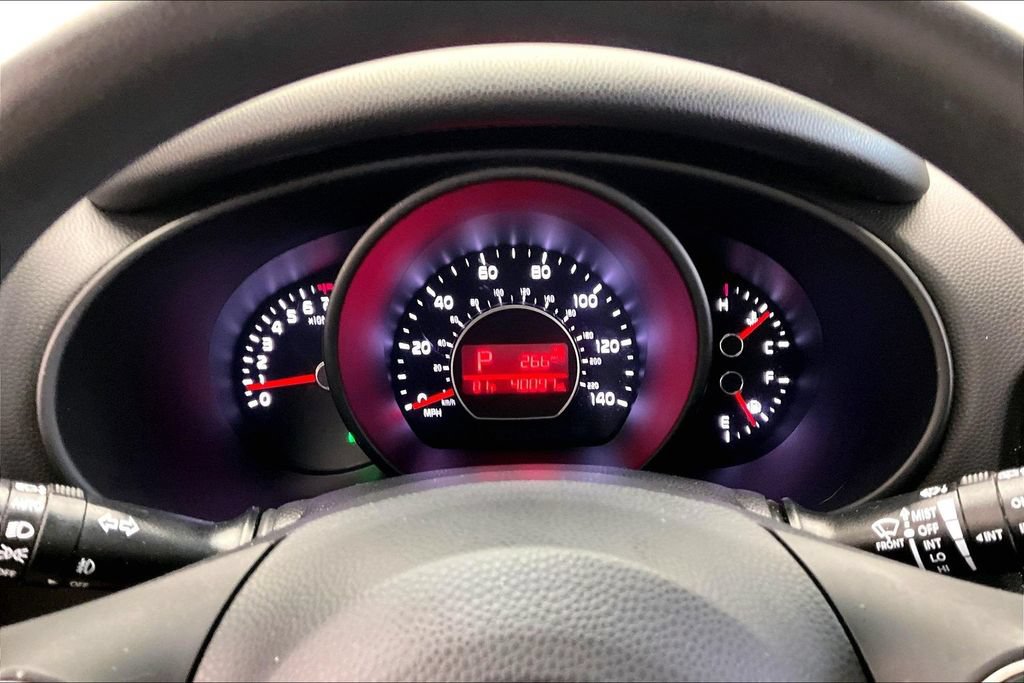 Used 2017 Kia Soul + FWD image 22