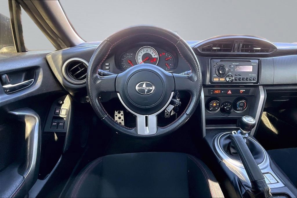 Used 2013 Scion FR-S image 5