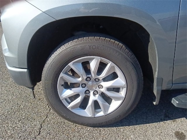 Used 2024 Chevrolet Silverado 1500 Custom image 10