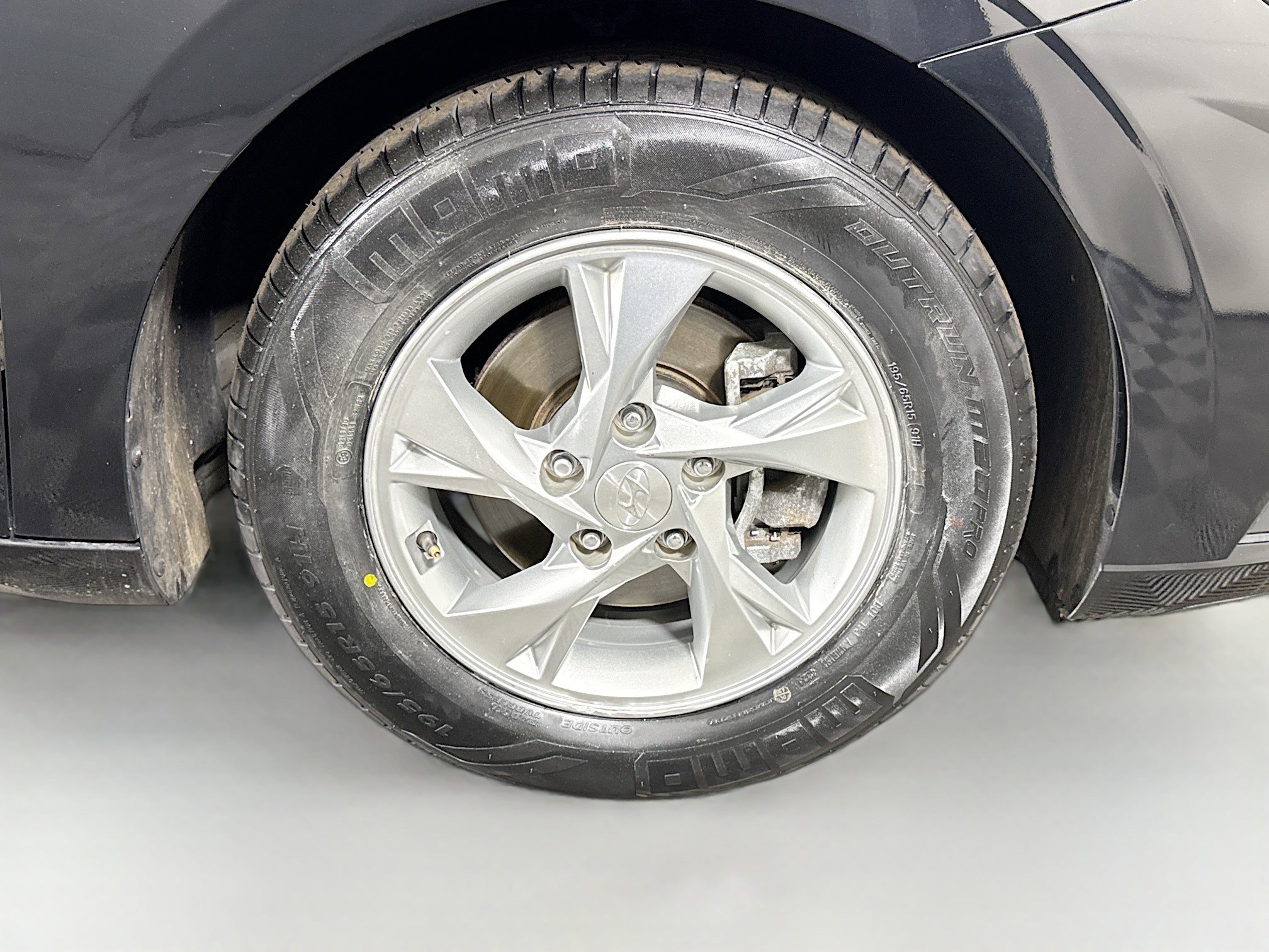 Used 2023 Hyundai Elantra SE w/ Cargo Package image 31