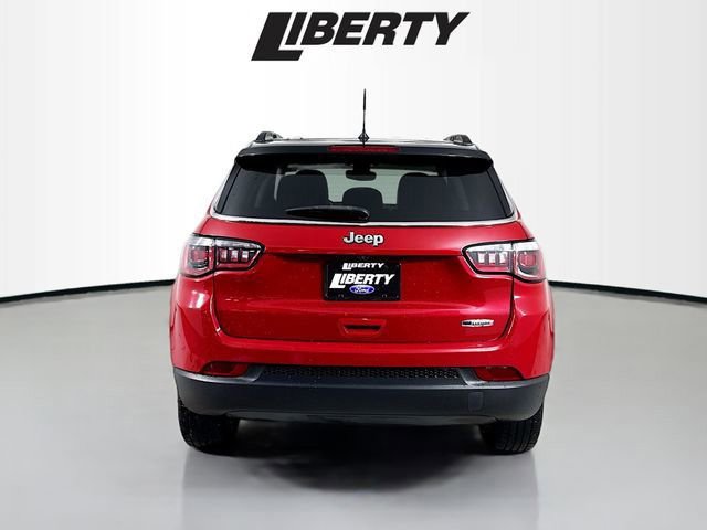 Used 2018 Jeep Compass Latitude image 6