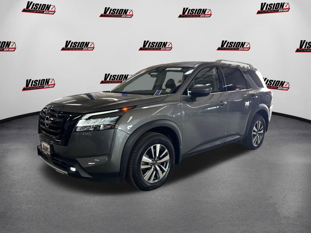 Certified 2023 Nissan Pathfinder SL w/ Lighting Package (N92)