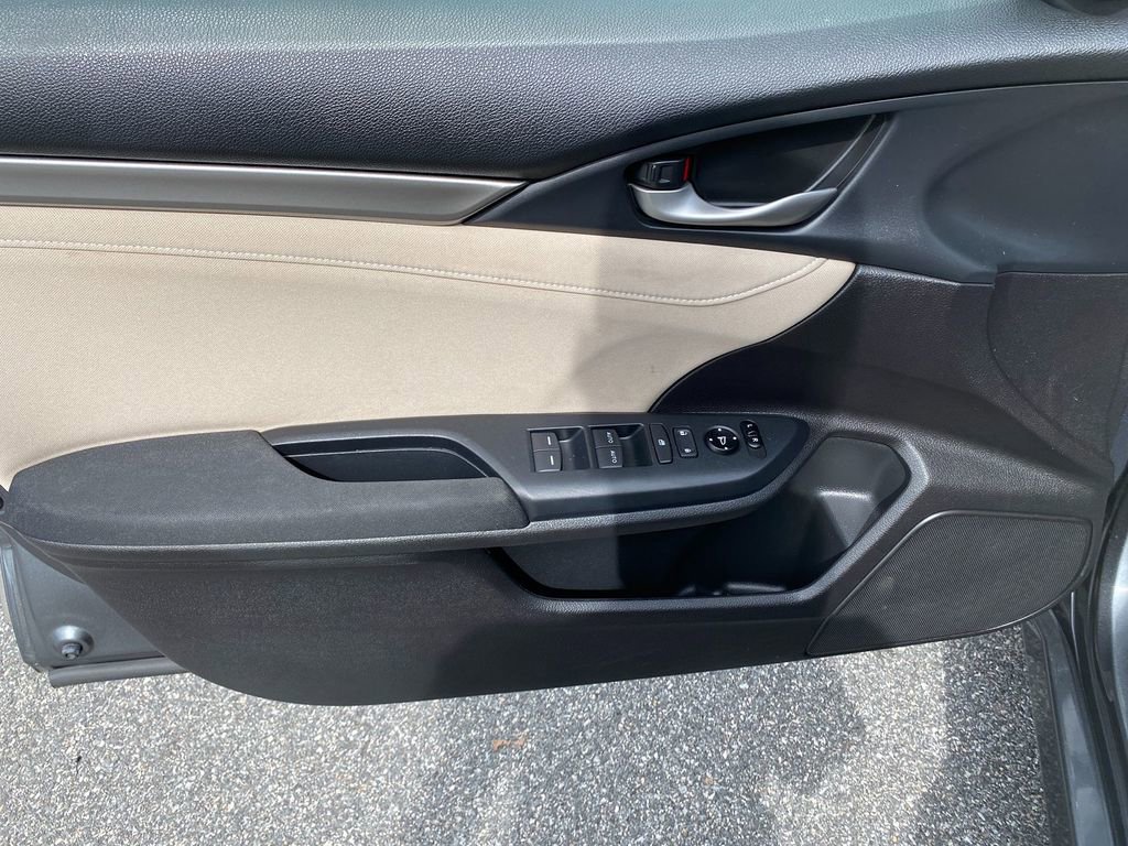 Used 2019 Honda Civic EX image 11