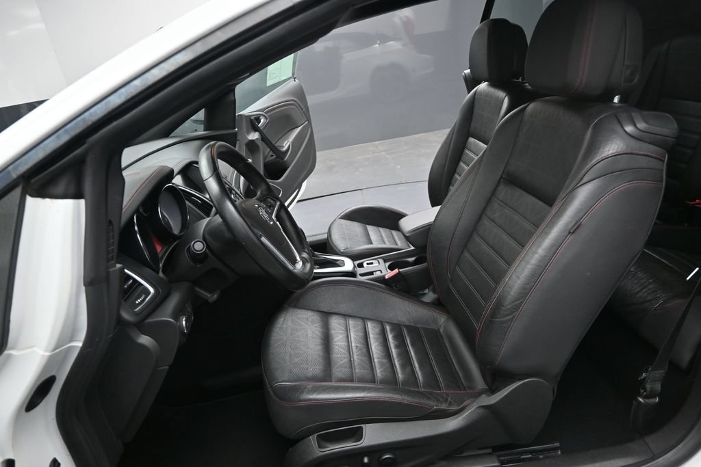 Used 2019 Buick Cascada Sport Touring w/ Dark Effects Package FWD image 17