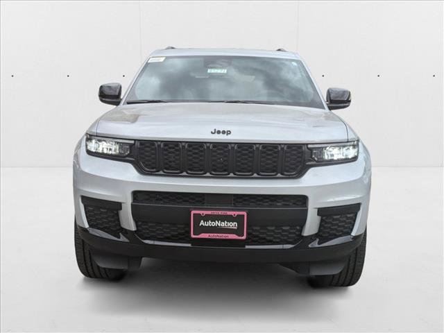 New 2025 Jeep Grand Cherokee L Altitude image 6