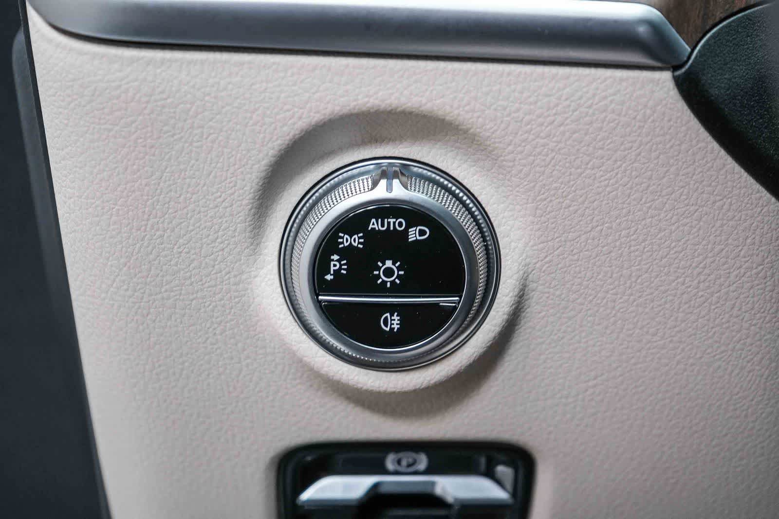Certified 2024 Mercedes-Benz C 300 Sedan image 27