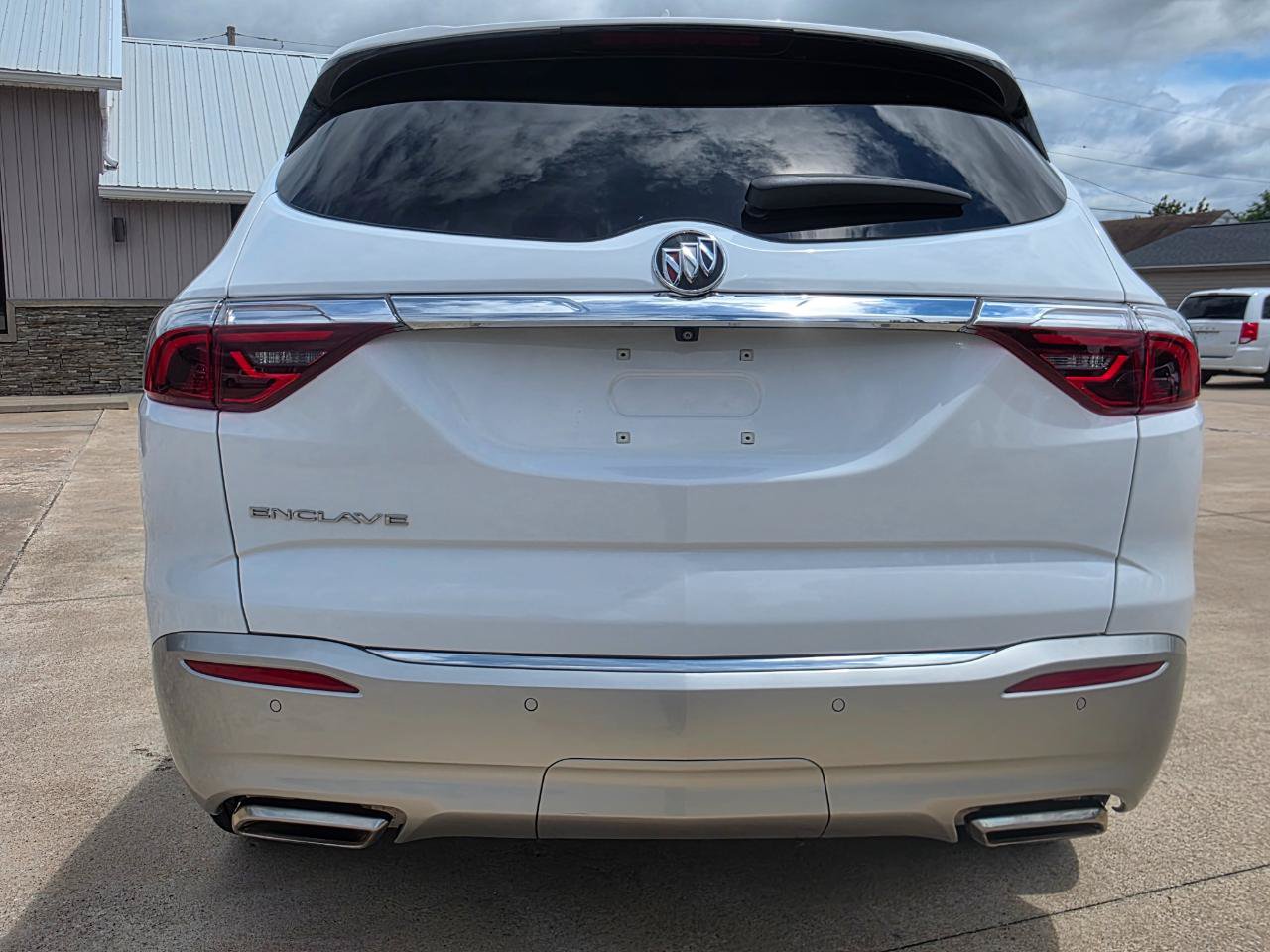 Used 2023 Buick Enclave Essence w/ Experience Buick Package FWD image 21