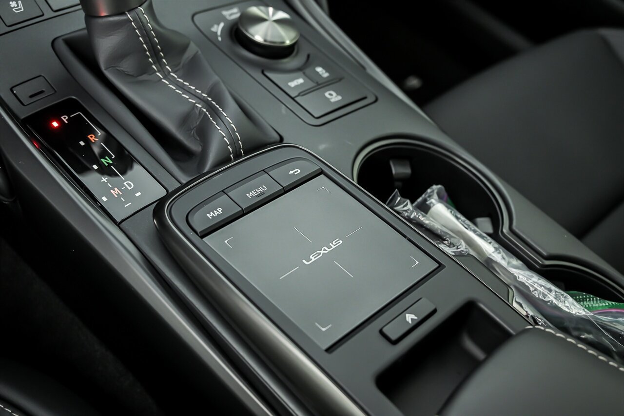 Used 2024 Lexus IS 500 RWD image 33
