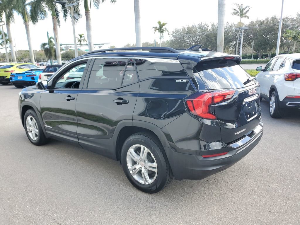 Used 2019 GMC Terrain SLE w/ Driver Convenience Package image 2