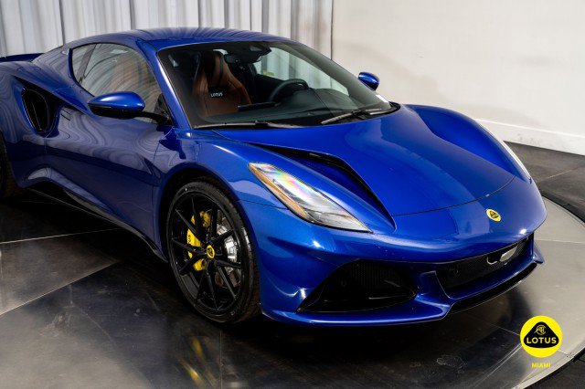 New 2026 Lotus Emira V6 SE image 2
