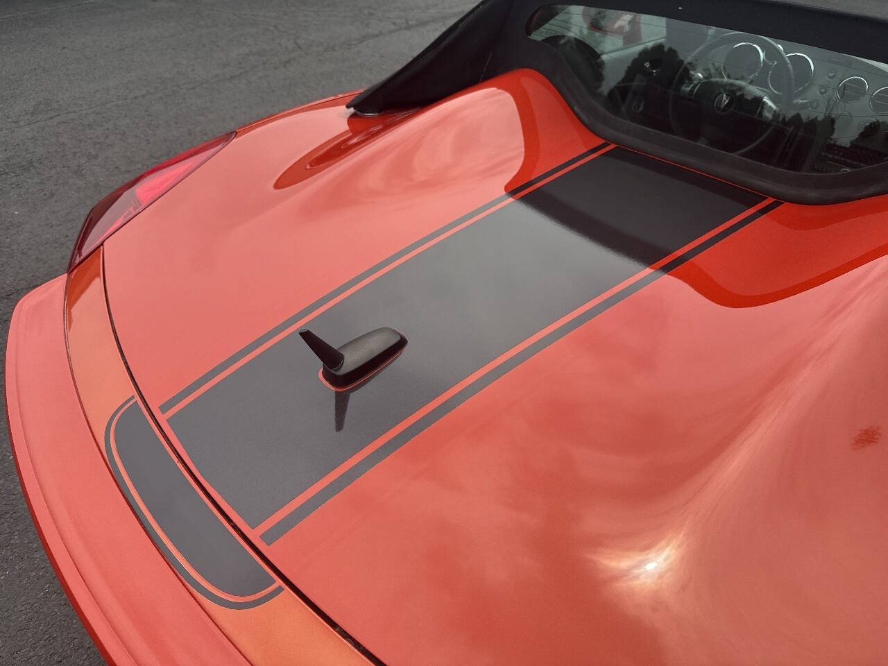Used 2009 Pontiac Solstice Street Edition RWD image 13