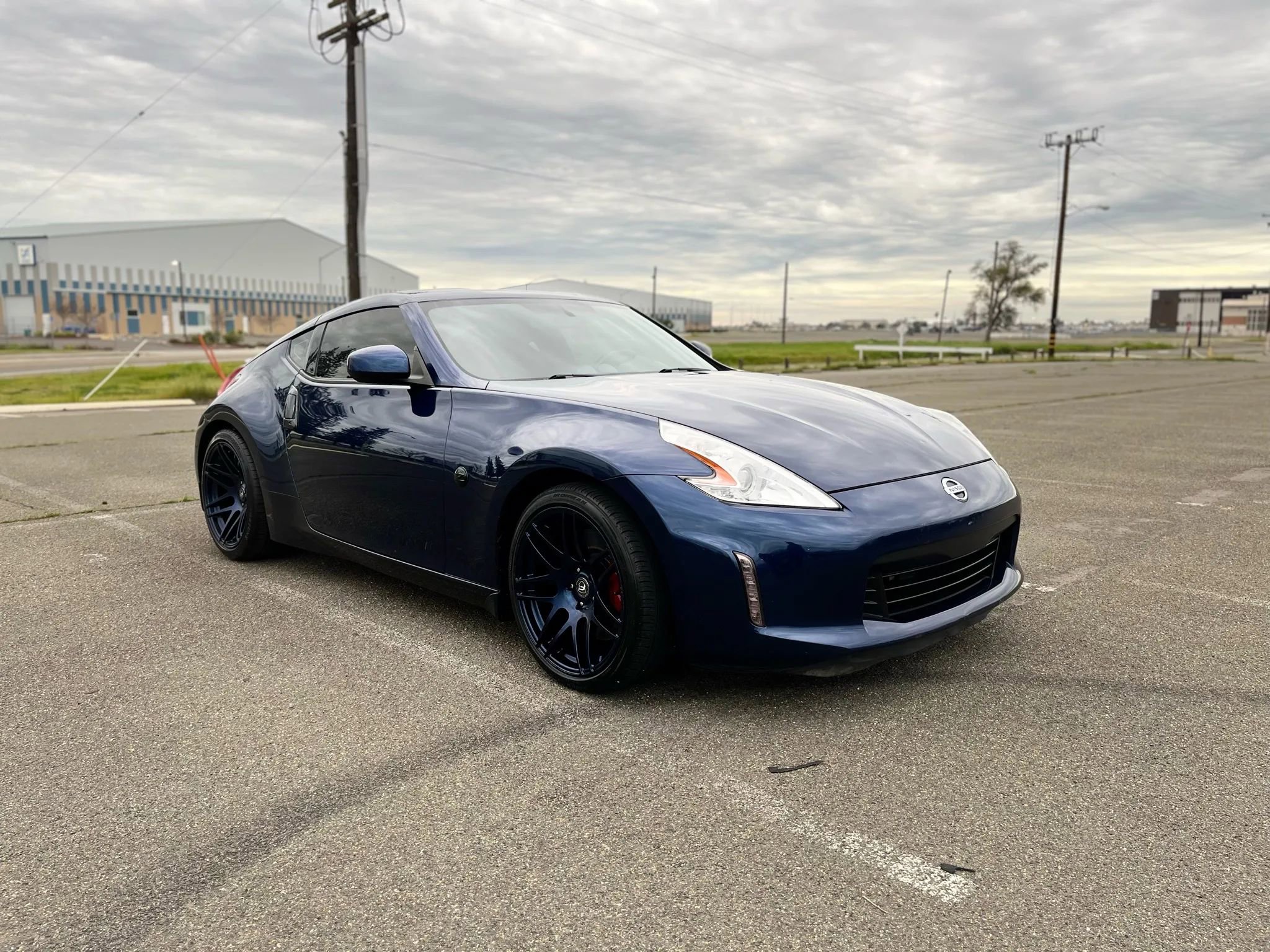 Used 2013 Nissan 370Z Touring w/ Sport Pkg image 3