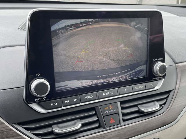 Used 2025 Nissan Altima 2.5 SV FWD image 24