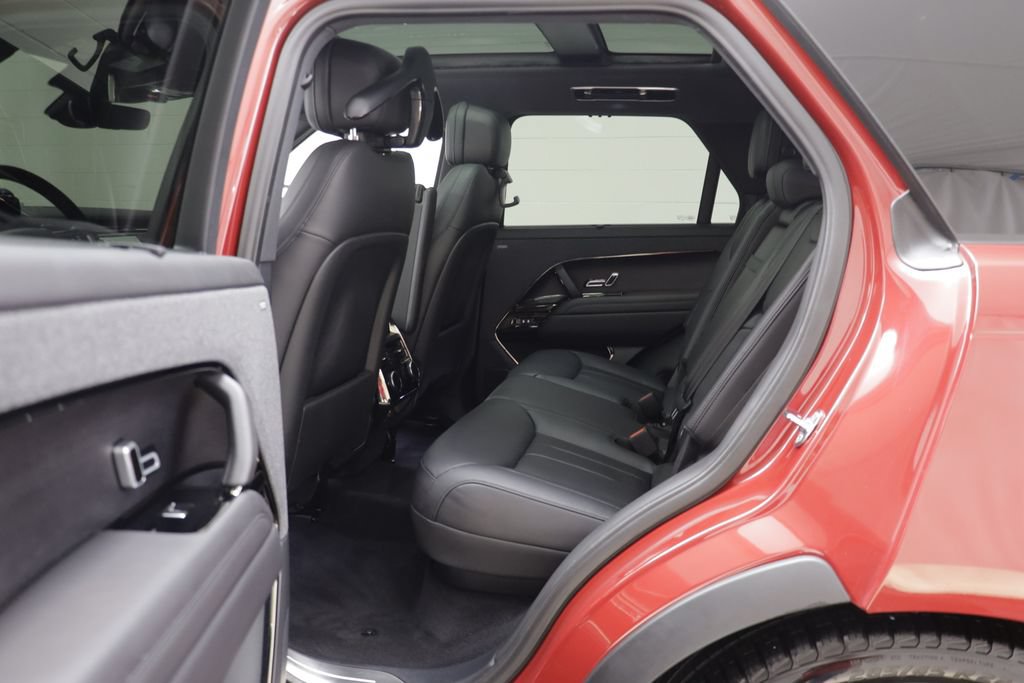 Certified 2025 Land Rover Range Rover Sport SE AWD/4WD image 14