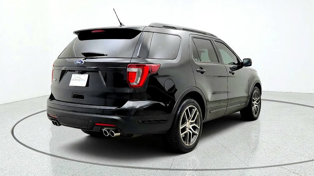 Used 2018 Ford Explorer Sport w/ Equipment Group 401A AWD/4WD image 5