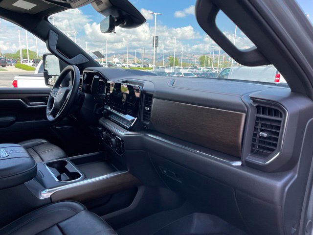 Used 2024 Chevrolet Silverado 3500 High Country w/ High Country Premium Package AWD/4WD image 19