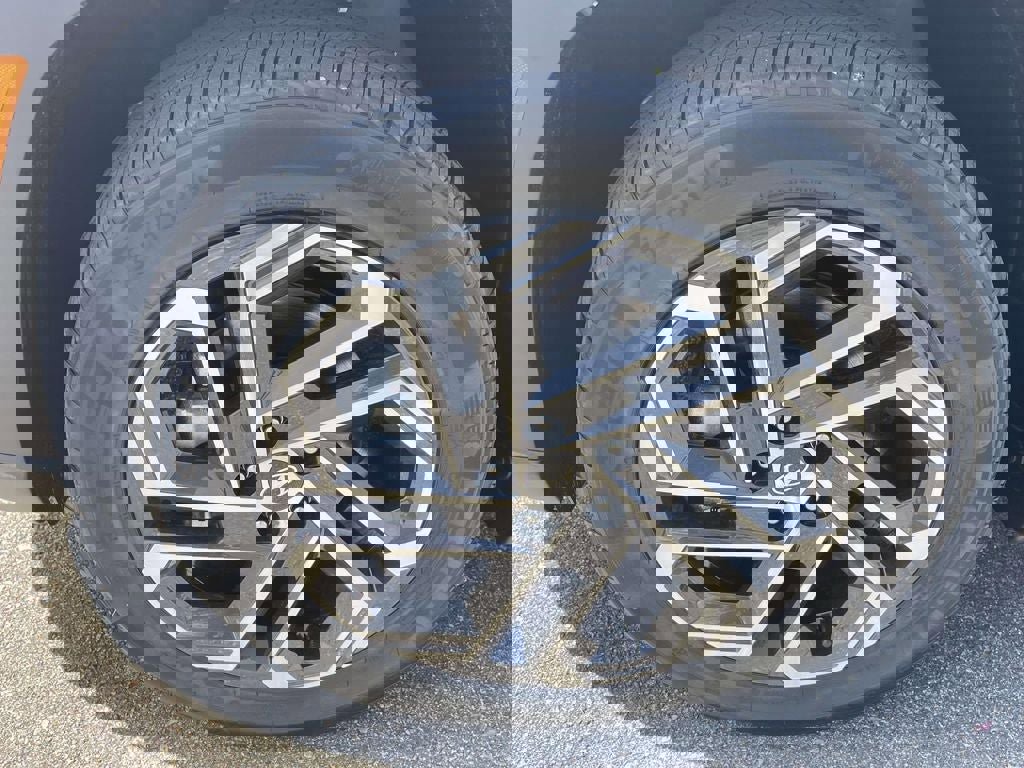 New 2026 Hyundai Tucson Limited image 5
