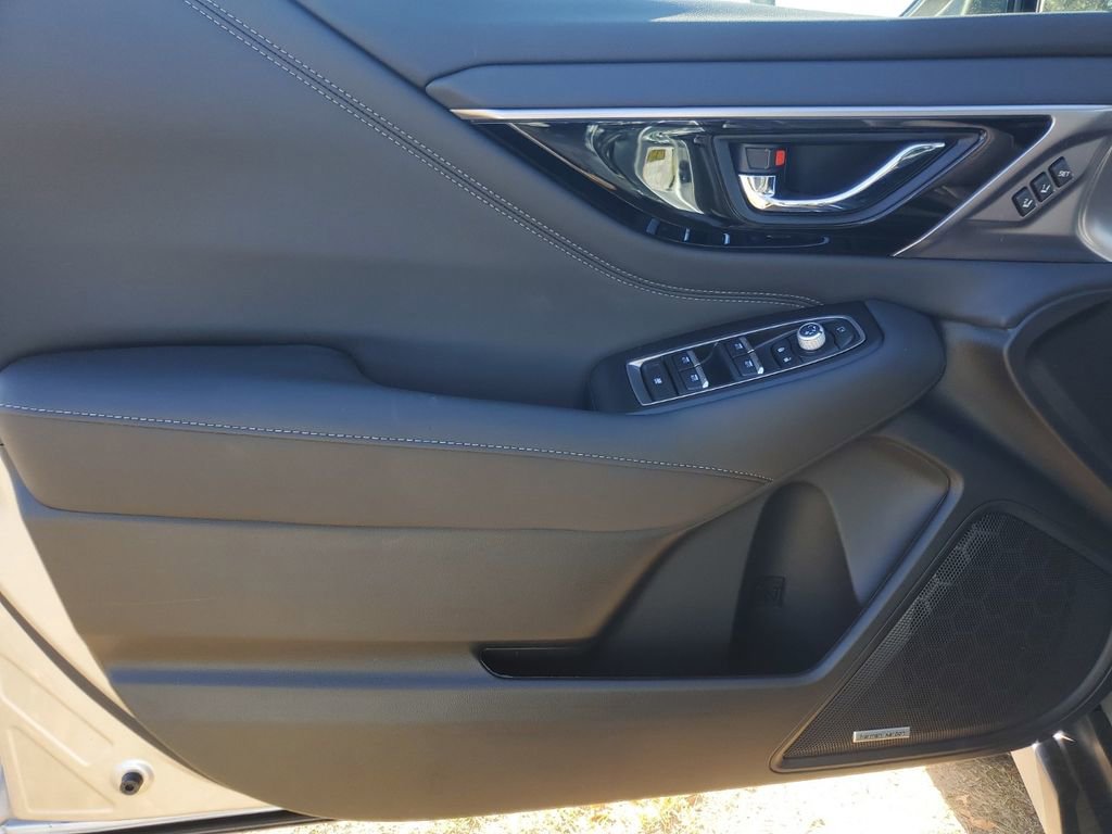 Certified 2025 Subaru Outback Touring XT AWD/4WD image 8