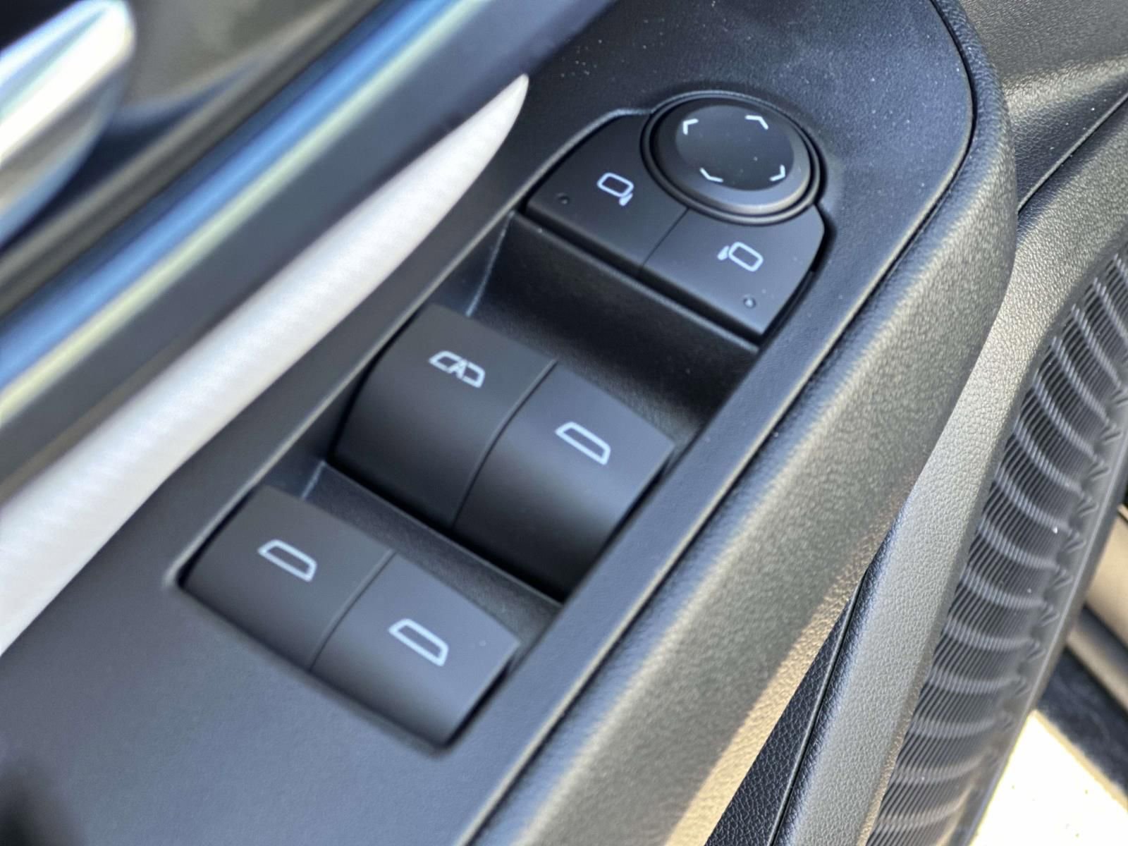 New 2026 Chevrolet Equinox EV LT w/ Convenience Package II image 20