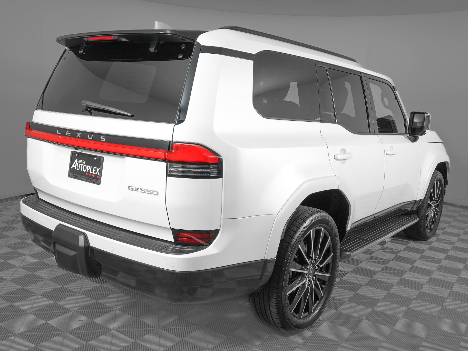 Used 2024 Lexus GX 550 w/ Cold Area Package image 5