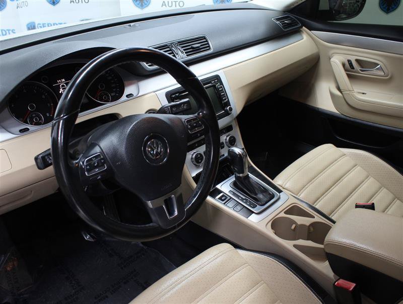 Used 2013 Volkswagen CC Sport FWD image 7