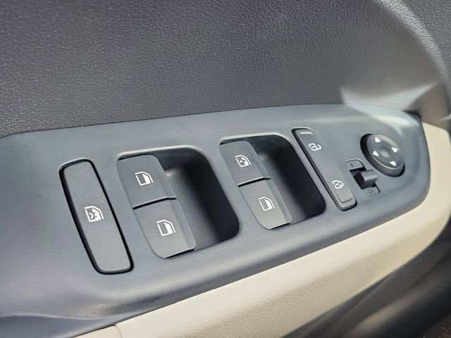 New 2026 Hyundai Venue SEL image 16