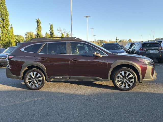 Used 2024 Subaru Outback Limited AWD/4WD image 2