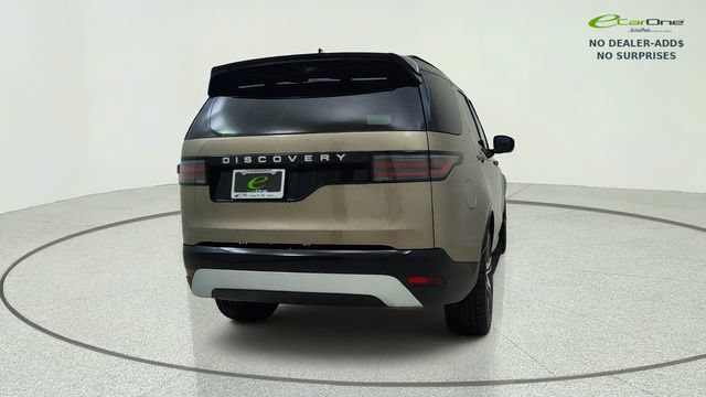 Used 2024 Land Rover Discovery Metropolitan Edition AWD/4WD image 7