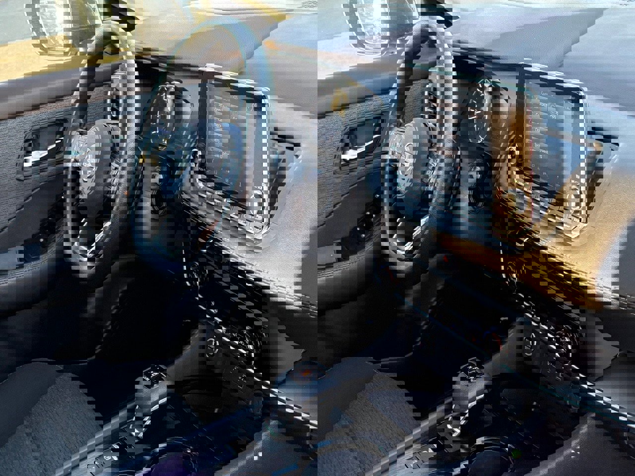 Certified 2023 Nissan Rogue SV image 36