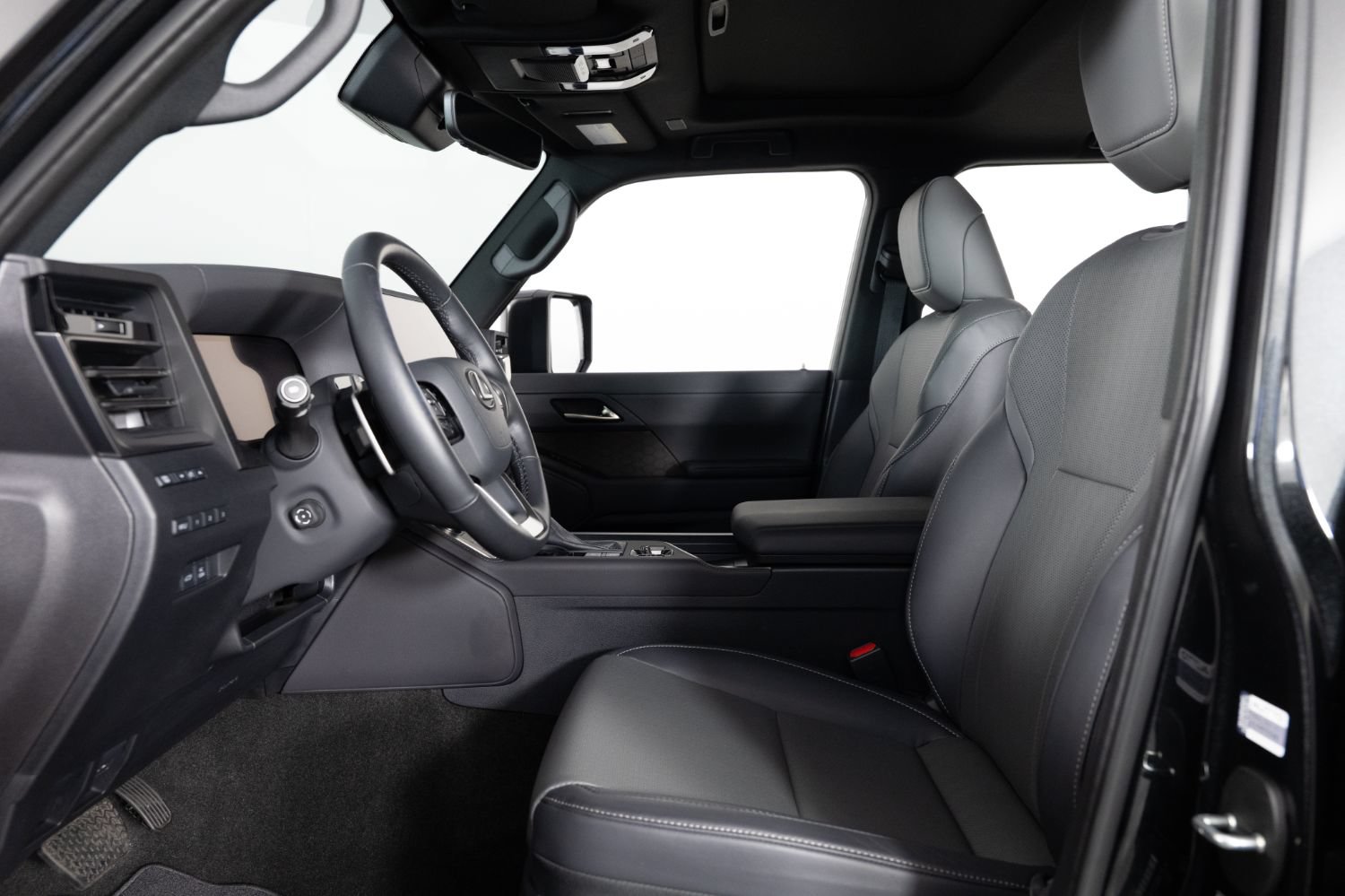 Used 2025 Lexus GX 550 w/ Cold Area Package AWD/4WD image 15
