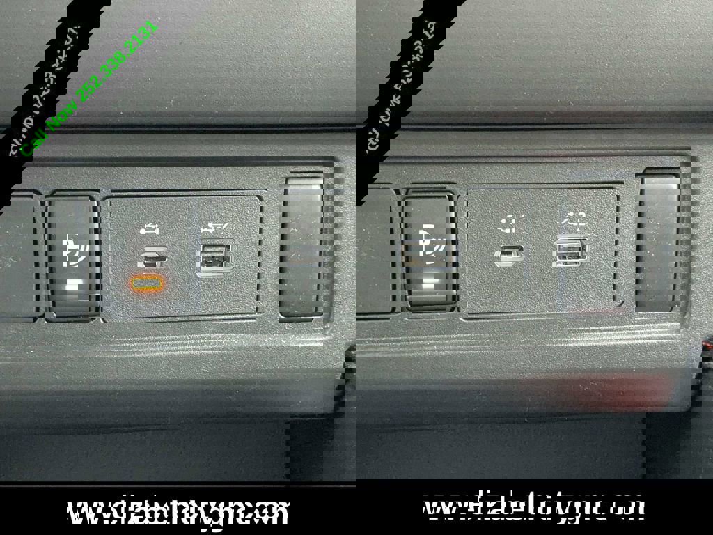 Used 2025 Nissan Frontier PRO-4X image 29