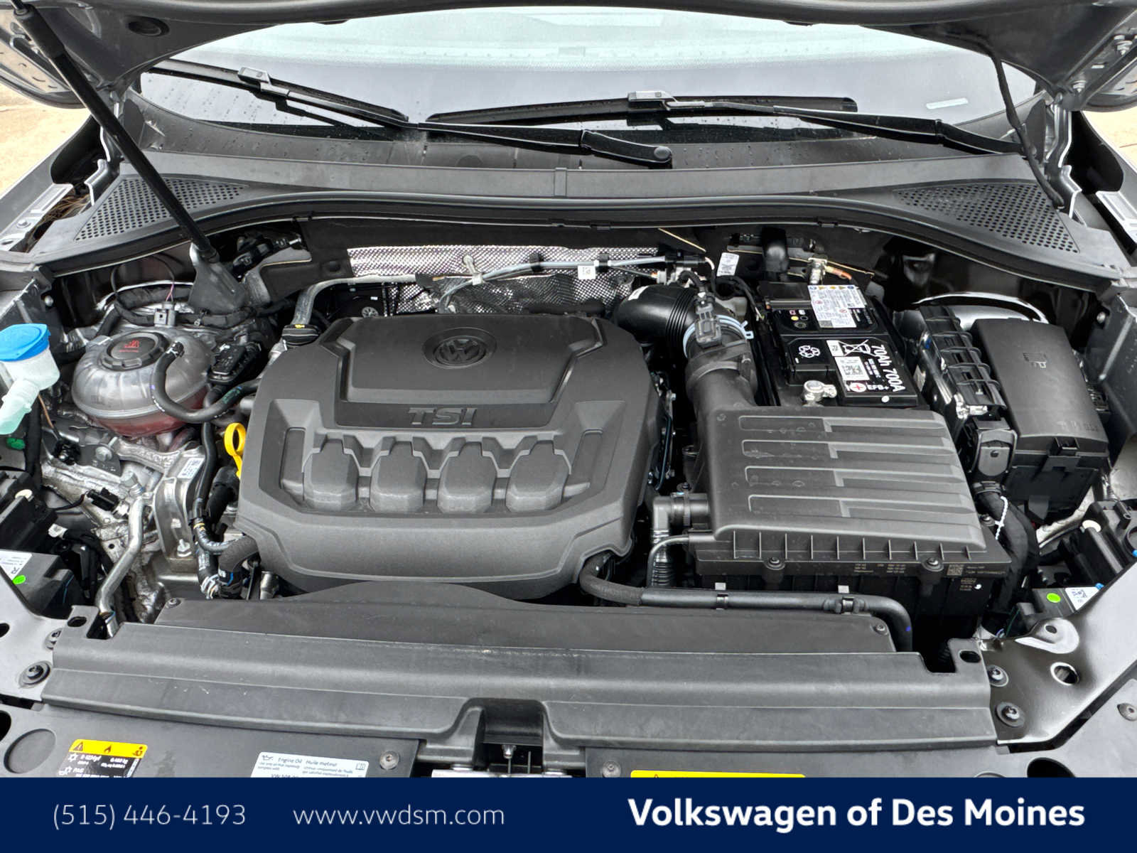 Used 2024 Volkswagen Tiguan SE R-Line image 9