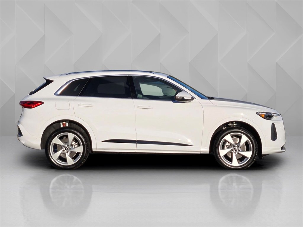 New 2025 Audi Q5 Premium Plus image 7