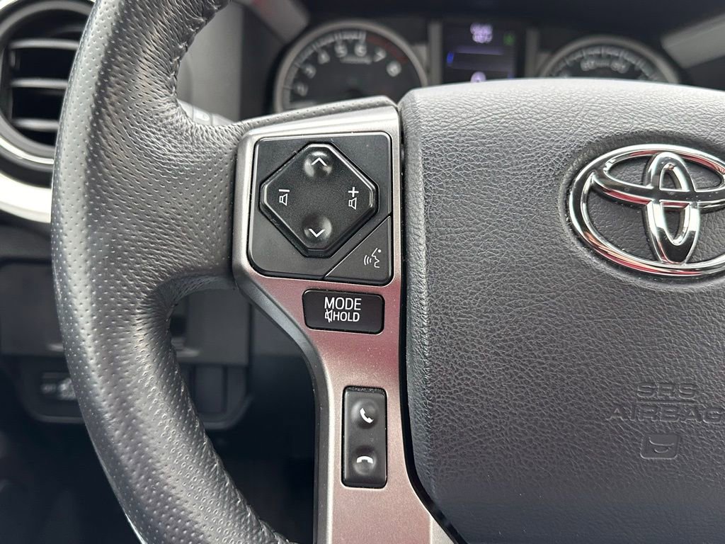 Used 2018 Toyota Tacoma Limited image 29