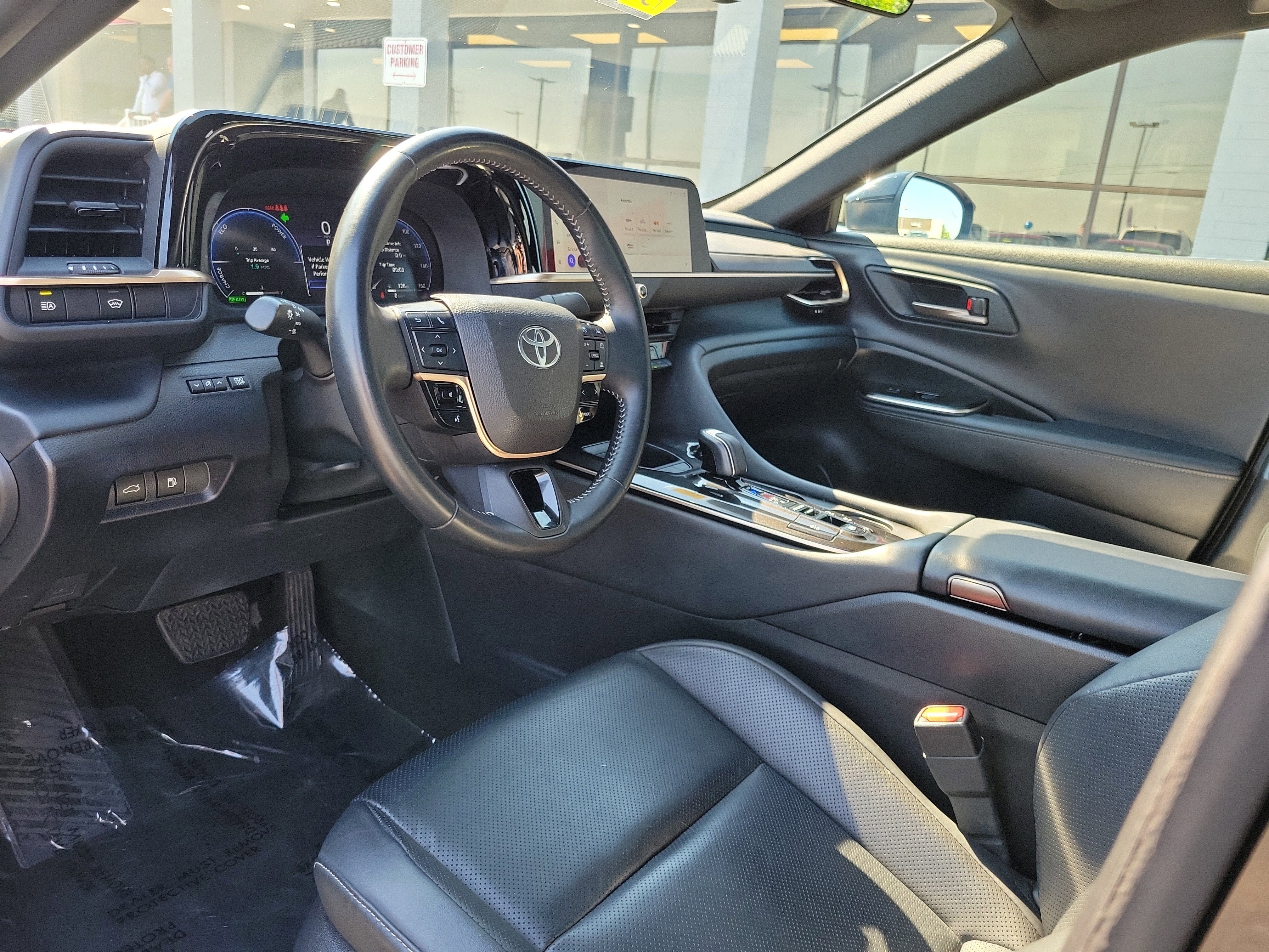 Used 2025 Toyota Crown AWD/4WD image 19