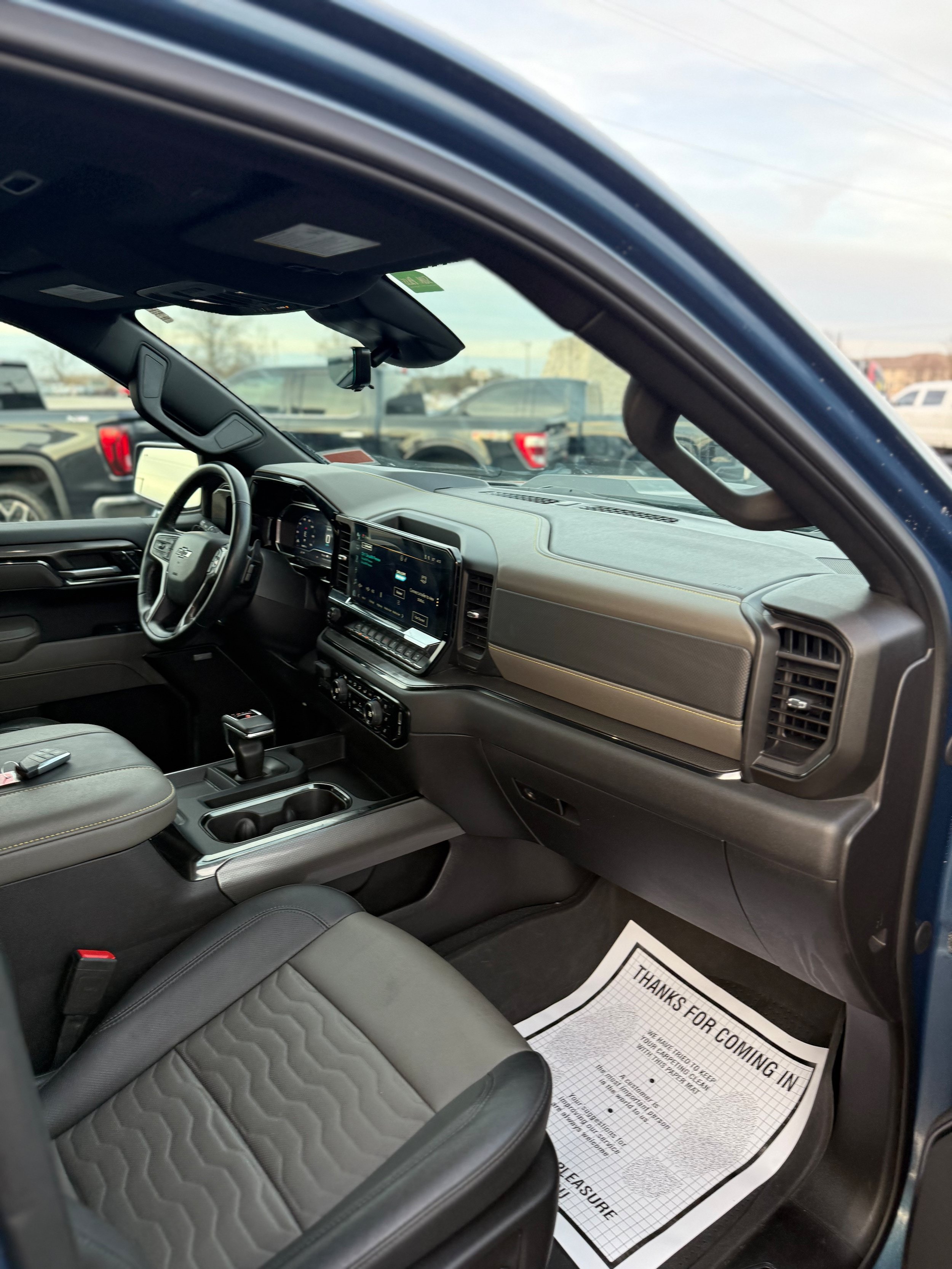 Used 2024 Chevrolet Silverado 1500 ZR2 w/ Technology Package AWD/4WD image 9
