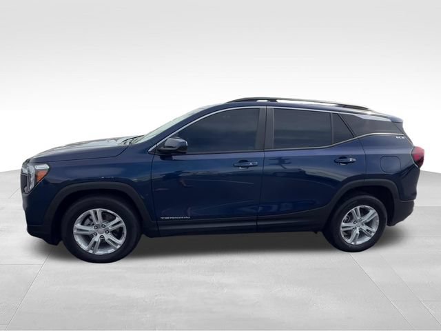 Certified 2022 GMC Terrain SLE w/ Driver Convenience Package FWD image 3