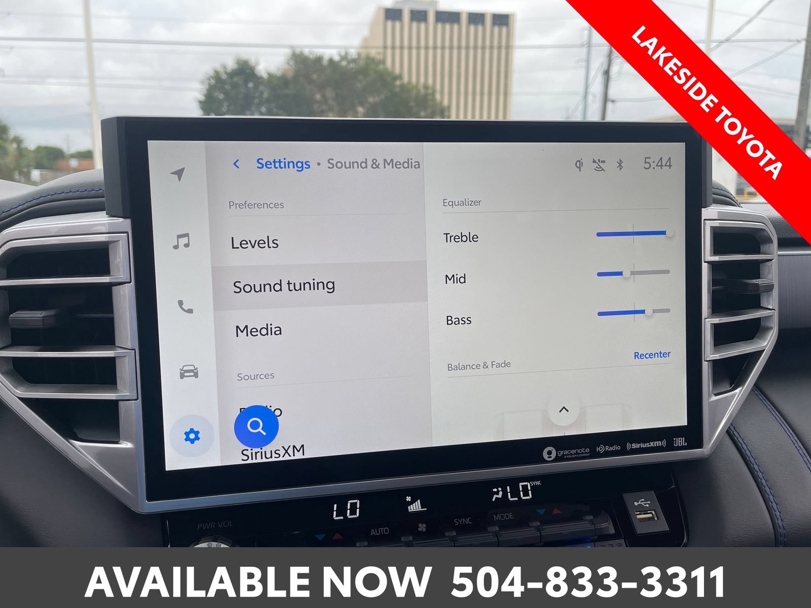 Used 2023 Toyota Tundra Platinum AWD/4WD image 36