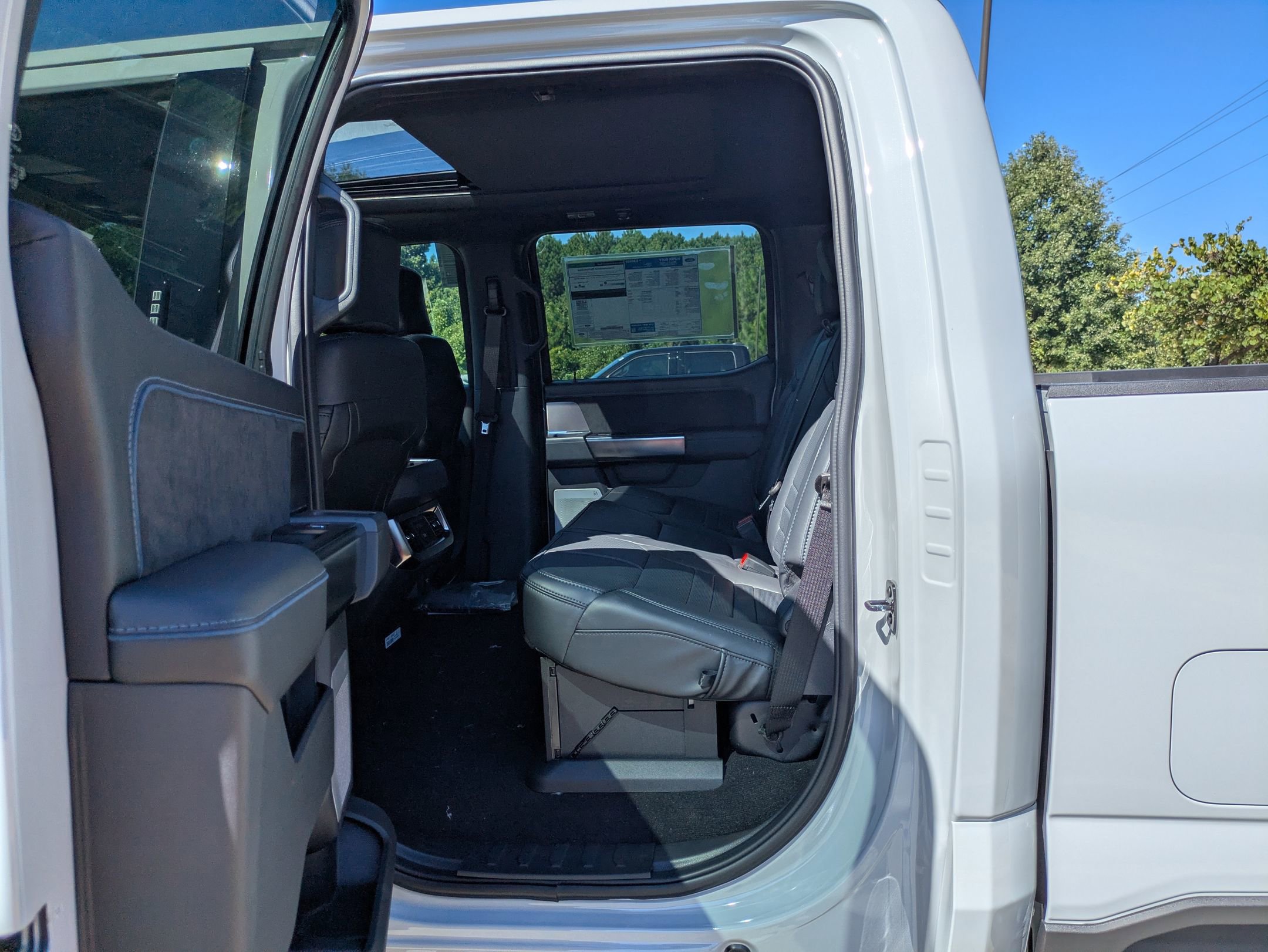 New 2026 Ford F250 Platinum w/ Tremor Off-Road Package image 29