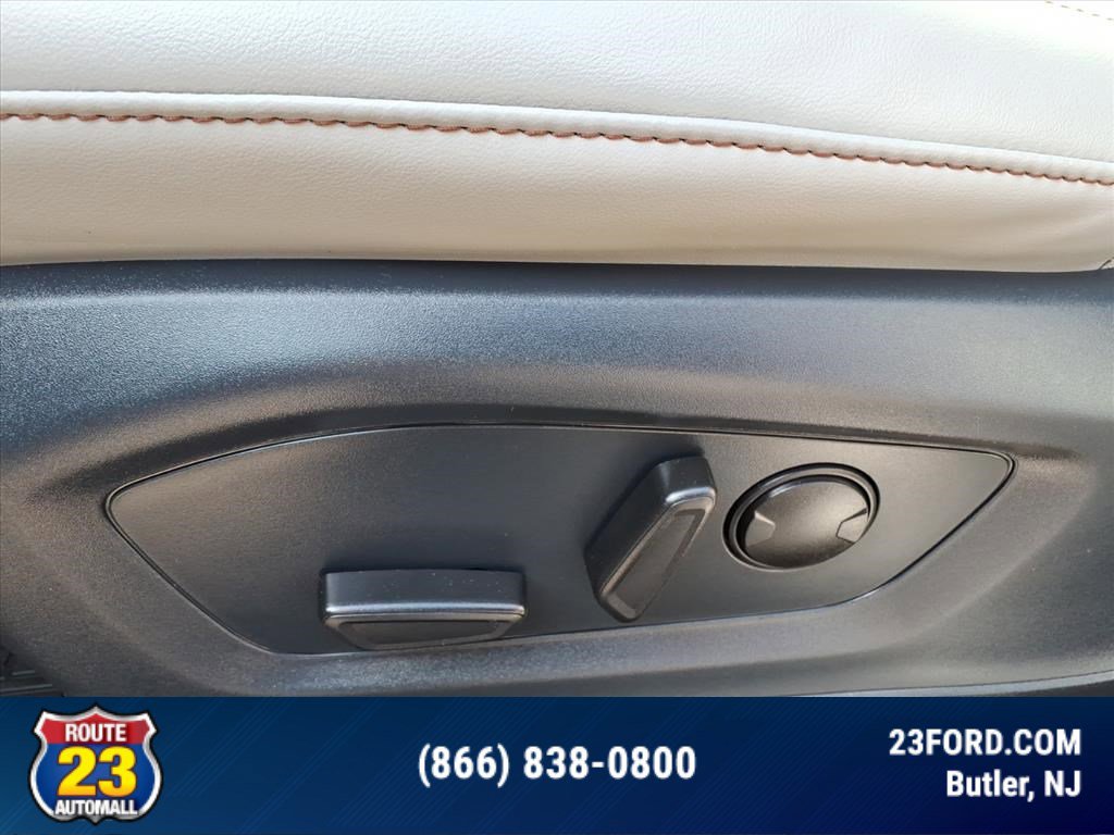 Certified 2025 Ford Explorer Active w/ Active Comfort Package AWD/4WD image 21