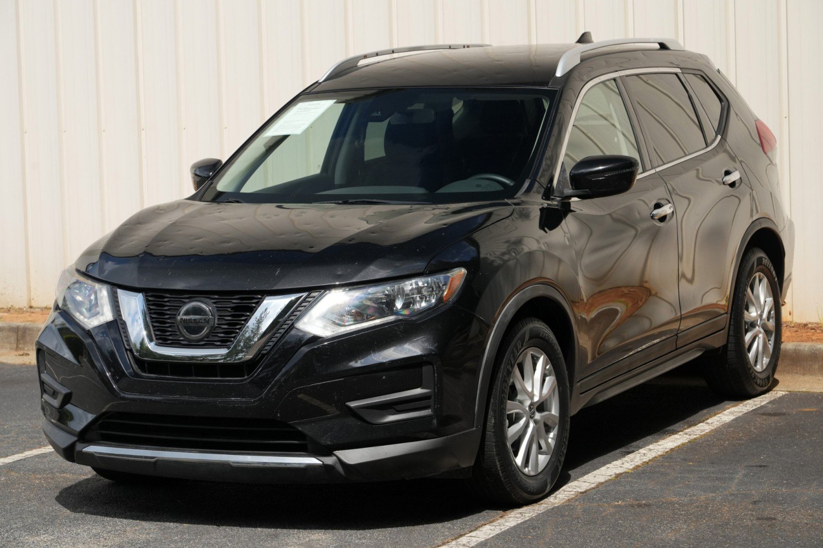 Used 2020 Nissan Rogue SV FWD image 41