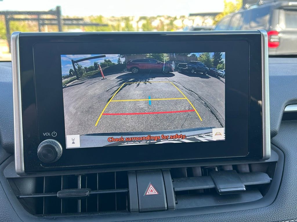 Used 2024 Toyota RAV4 LE image 32