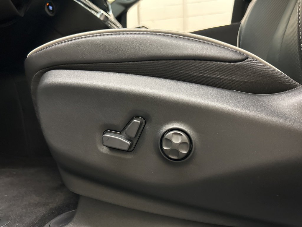 New 2026 Chrysler Pacifica Limited image 27