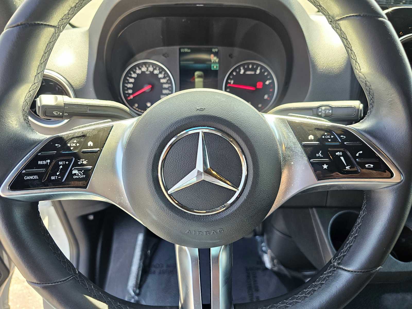 Used 2025 Mercedes-Benz Sprinter 2500 image 21