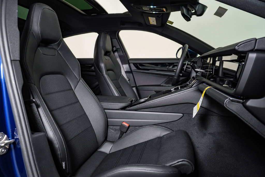 New 2026 Porsche Panamera 4 AWD/4WD image 15