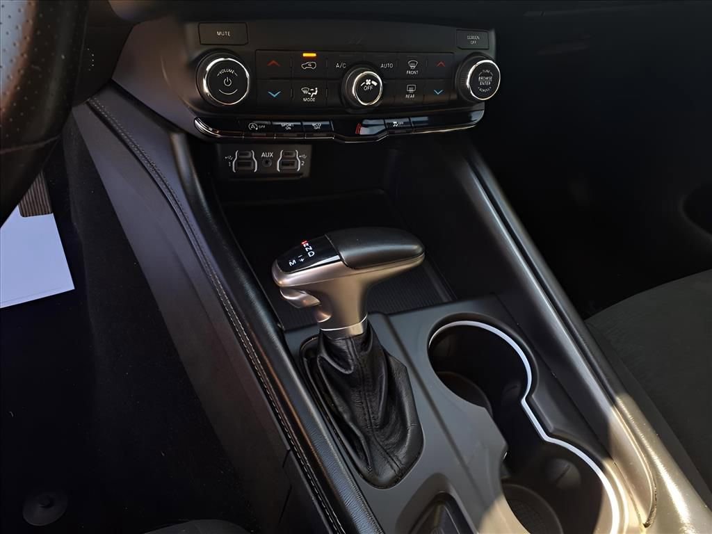 Used 2021 Dodge Durango SXT image 9