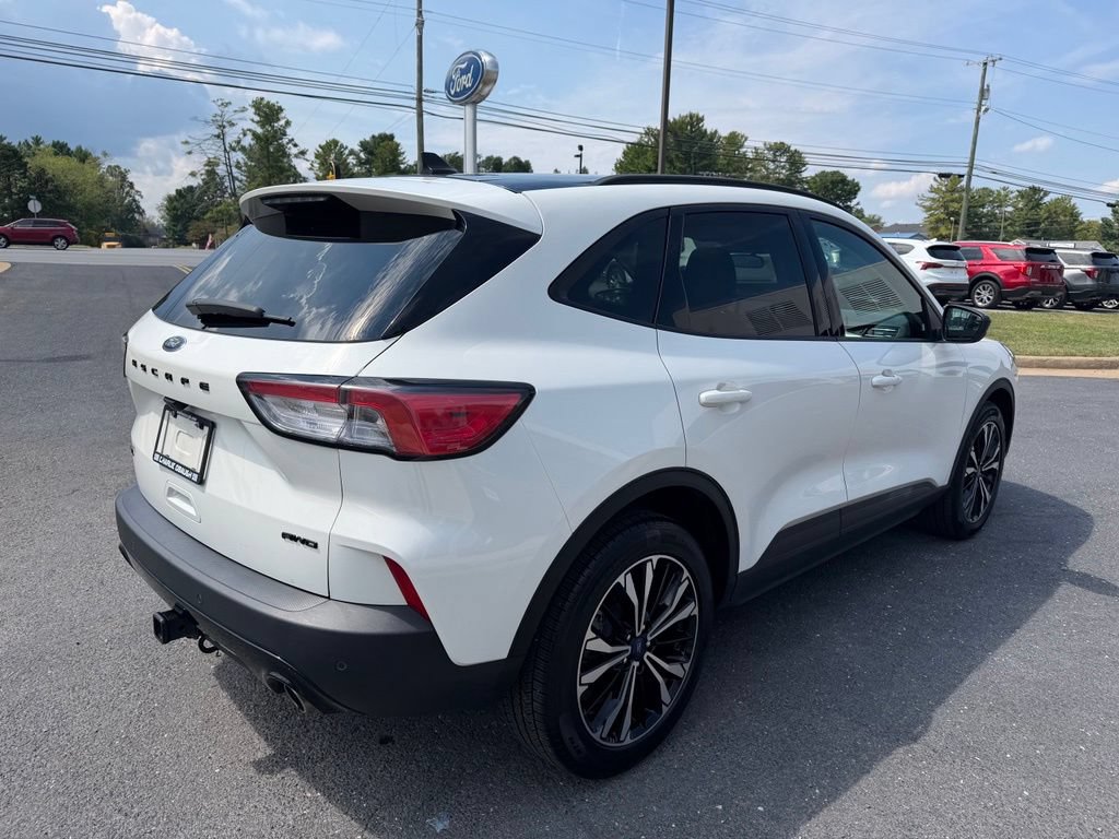 Certified 2022 Ford Escape SEL w/ SEL Stealth AWD Package image 5