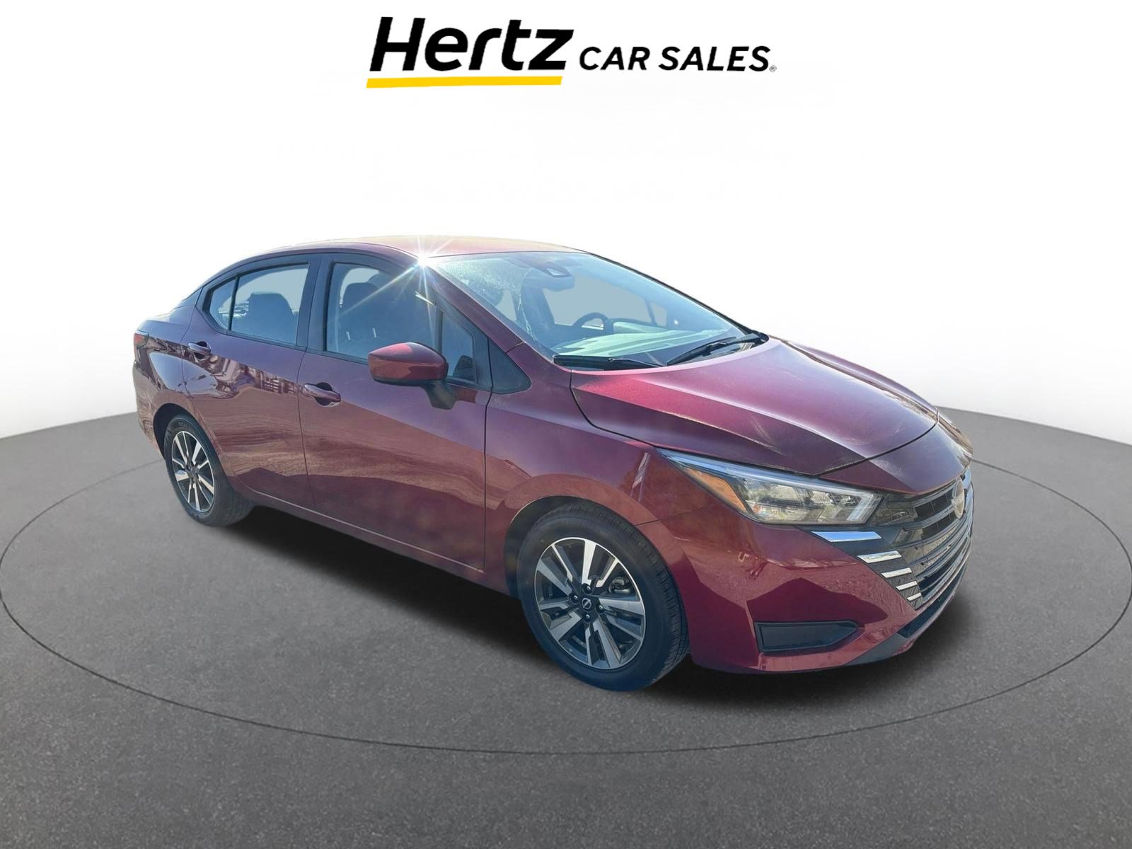 Used 2025 Nissan Versa SV image 1